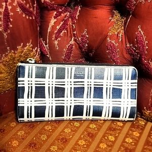 Coach wallet 3.5x7.5